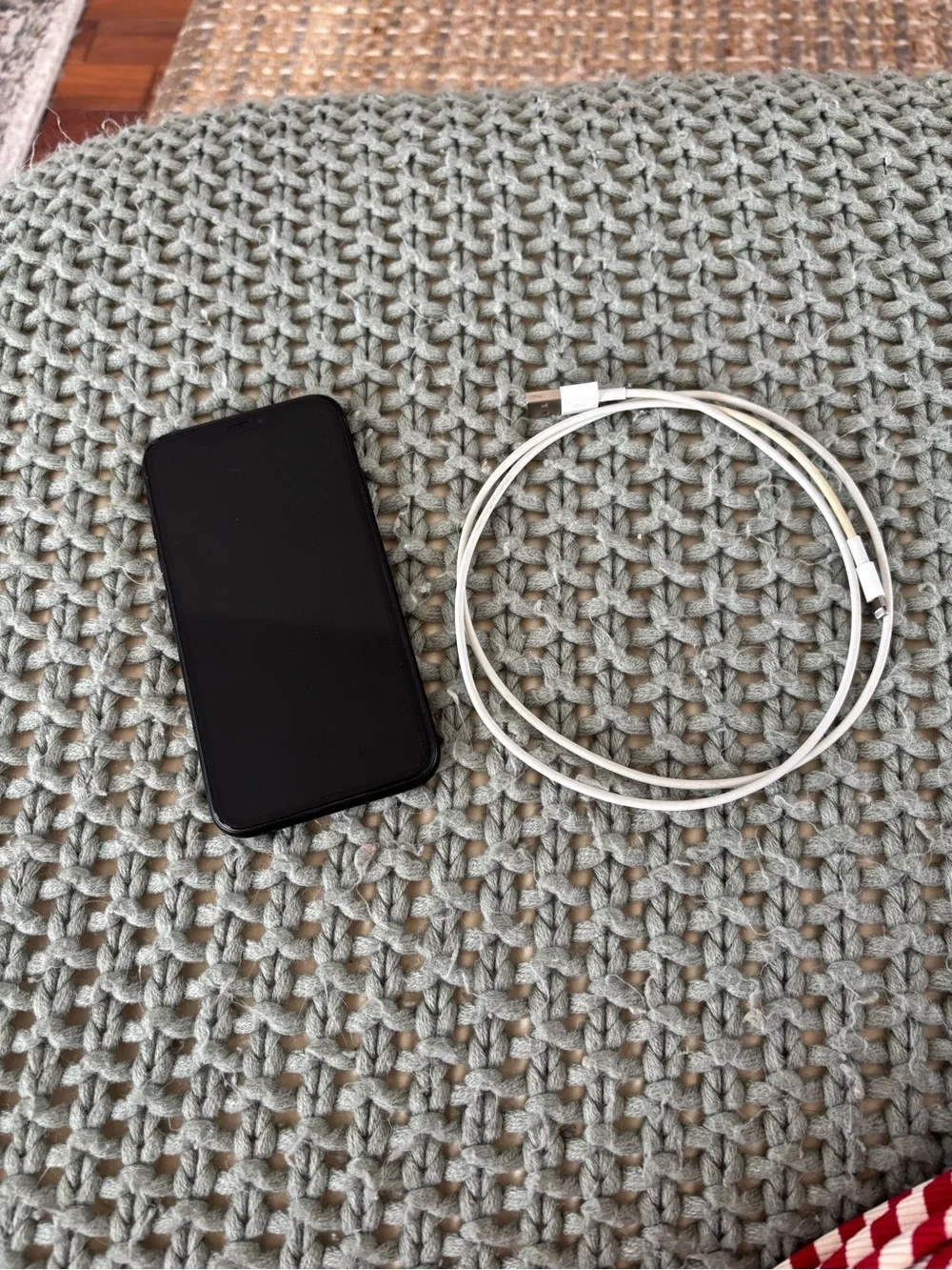 iPhone XR 64GB black AT&T with charger cable